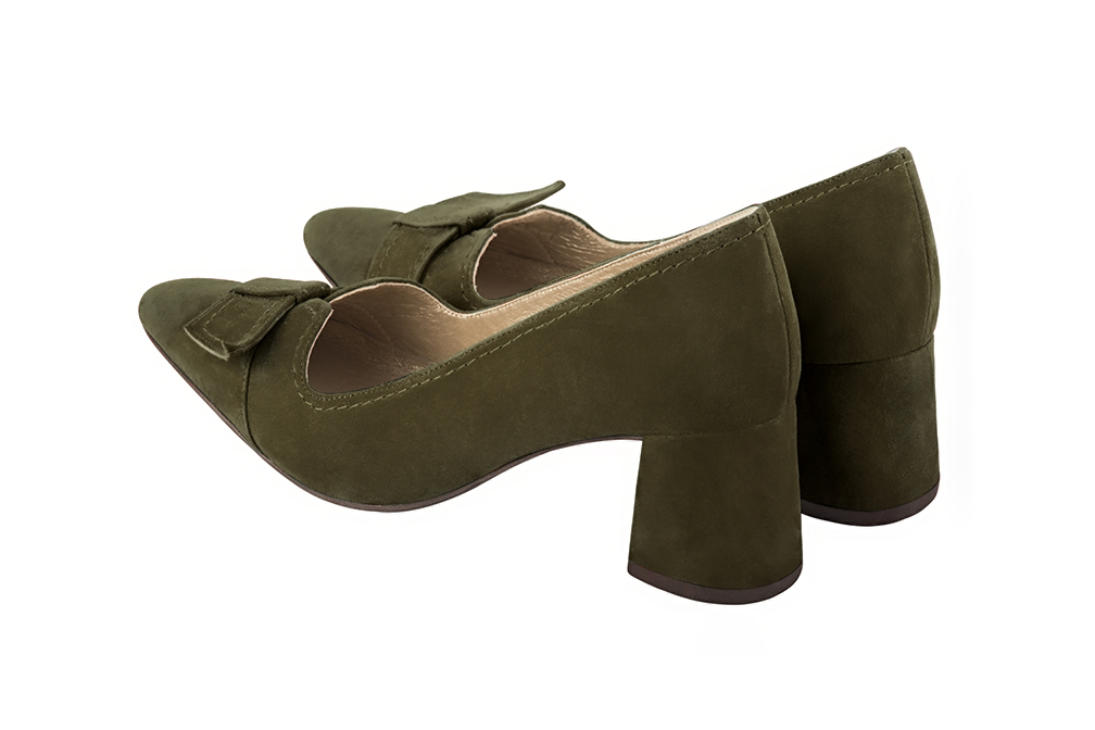 French elegance and refinement for these khaki green dress pumps, with a knot on the front, 
                available in many subtle leather and colour combinations. Possibility to customize with your colors and materials.
With its original cutout, this pretty fitted pump
will render you great services, combining comfort and distinction. 
                Matching clutches for parties, ceremonies and weddings.   
                You can customize these shoes to perfectly match your tastes or needs, and have a unique model.  
                Choice of leathers, colours, knots and heels. 
                Wide range of materials and shades carefully chosen.  
                Rich collection of flat, low, mid and high heels.  
                Small and large shoe sizes - Florence KOOIJMAN